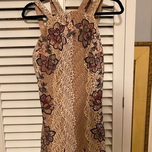 Blush and nude cocktail address